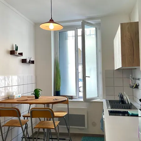 Super Cozy Avec Stationnement Gratuit 아파트 생테티엔